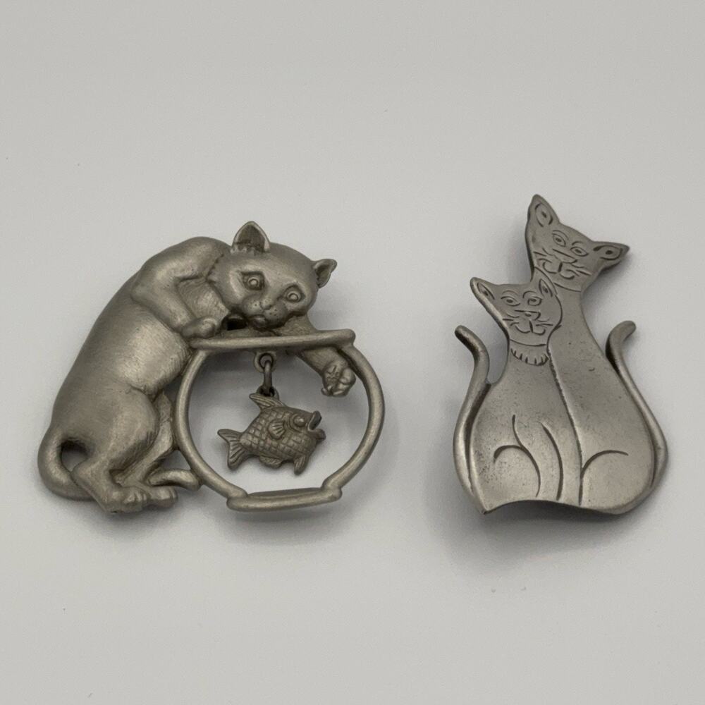 JJ Jonette Vintage 1980s Jewelry Silver Pewter Cat Pins Set Of Two